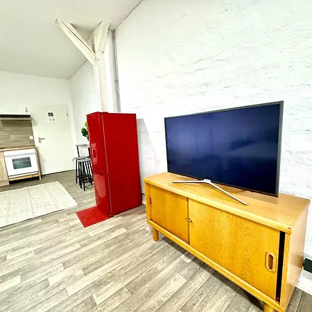 Appartement Studio-apartments Am Hildesheimer Hauptbahnhof Mit Kueche, Bad, Elektrischen Tuercodes, Wlan, Tv, Parken