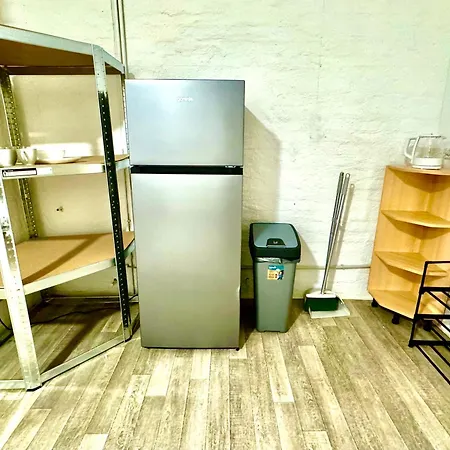 Apartamento Studio-apartments Am Hildesheimer Hauptbahnhof Mit Kueche, Bad, Elektrischen Tuercodes, Wlan, Tv, Parken Hildesheim