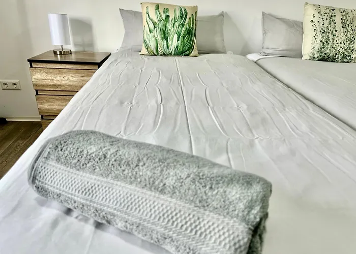 Apartamento Studio-apartments Am Hildesheimer Hauptbahnhof Mit Kueche, Bad, Elektrischen Tuercodes, Wlan, Tv, Parken Hildesheim